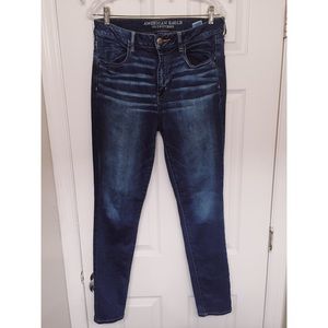 American Eagle mid-rise Super stretch dark denim
